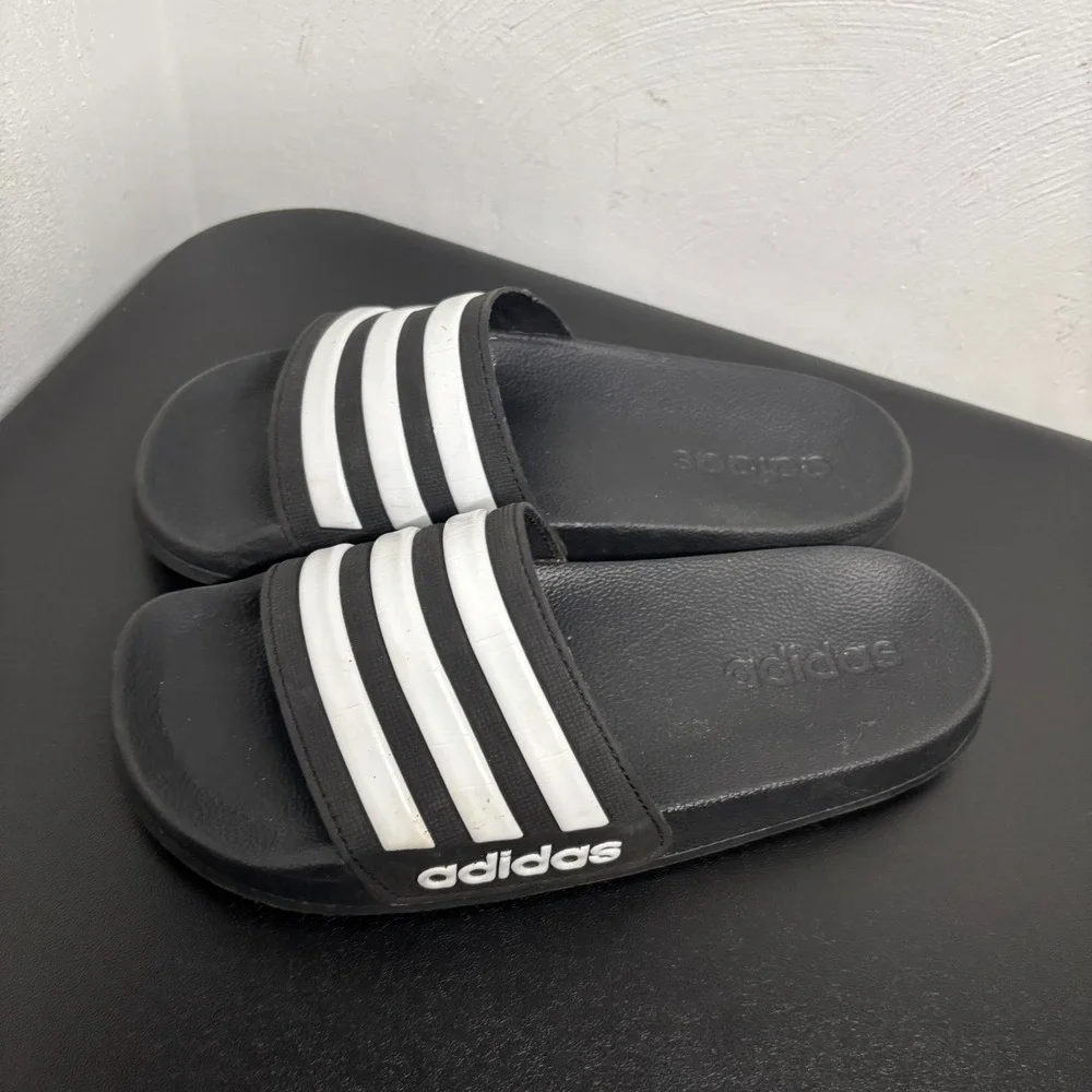 ADIDAS ADILETTE SHOWER K SLIDE SANDAL G27625 BLACK/WHITE UNISEX KID'S Size 2‎